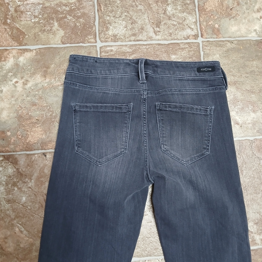 "Like New" Liverpool "The Skinny" Soft Black Distressed Jeans Size 0/25 - Picture 5 of 5